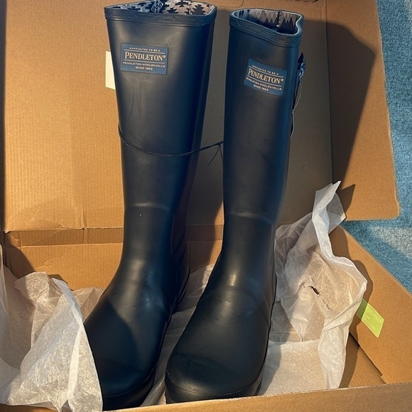 Pendleton Classic Rubber Boots Black NWT - Picture 2 of 12